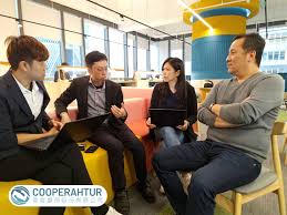 報表不再靠人等，靠 AI 直生成。Hatrix AI 讓企業決策提前行動